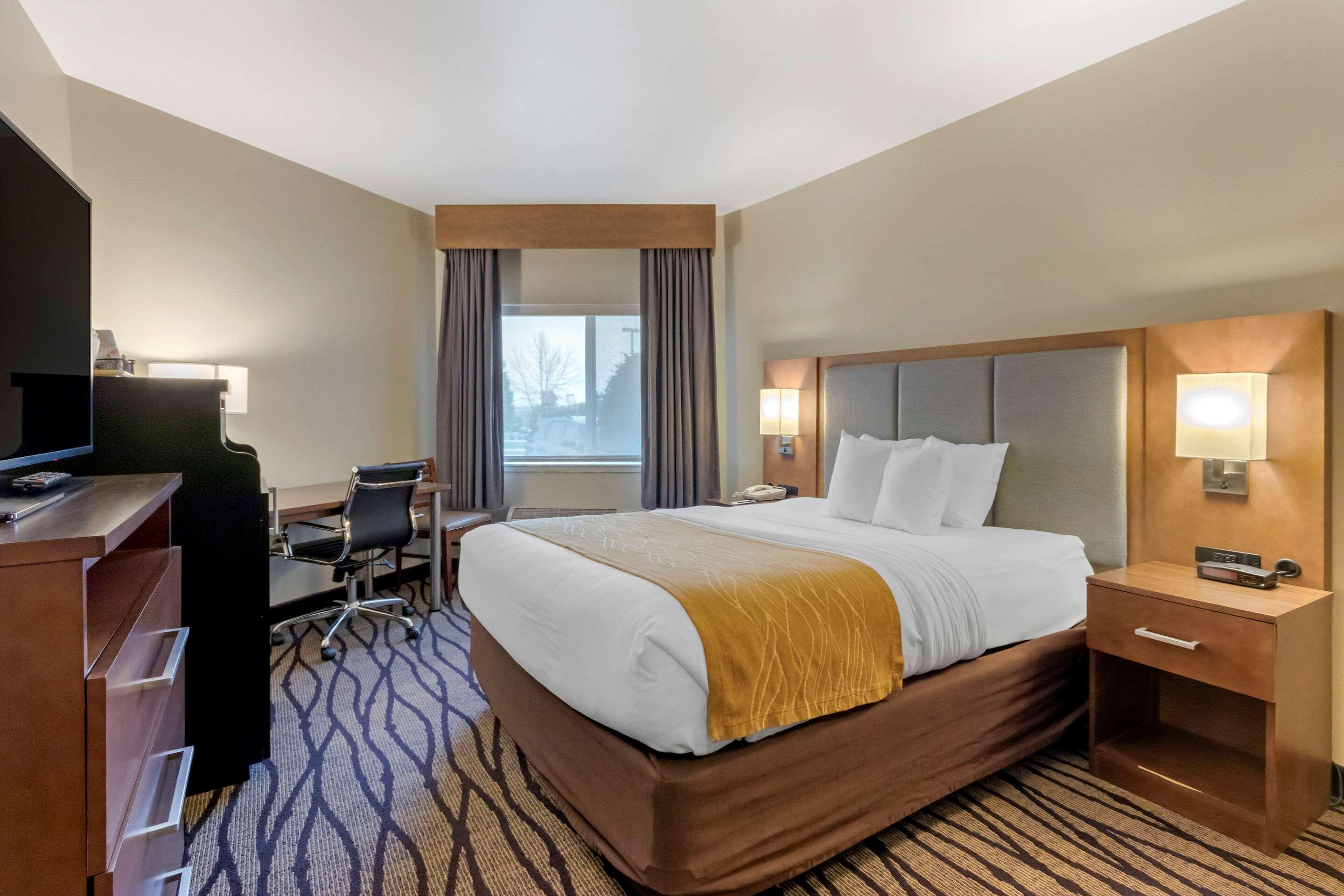 Comfort Inn & Suites Market - Airport Great Falls Εξωτερικό φωτογραφία