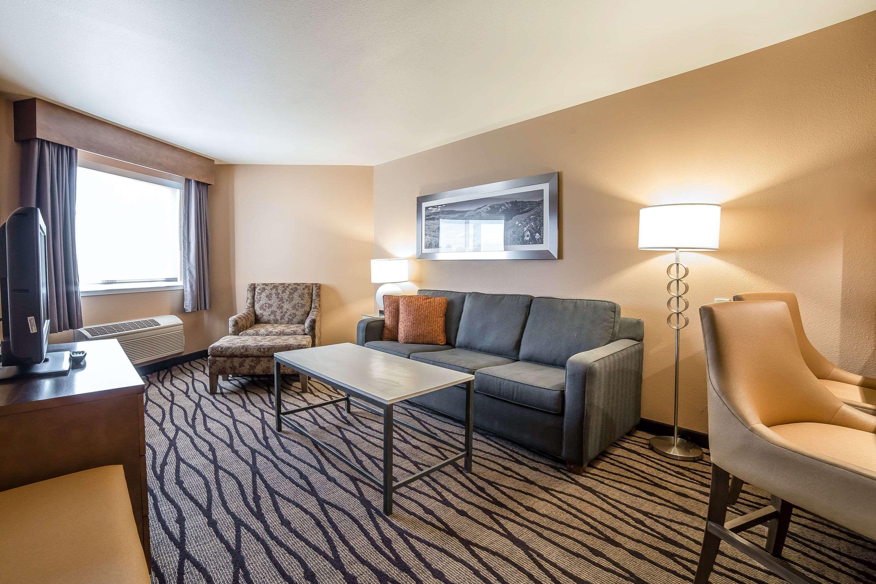 Comfort Inn & Suites Market - Airport Great Falls Εξωτερικό φωτογραφία
