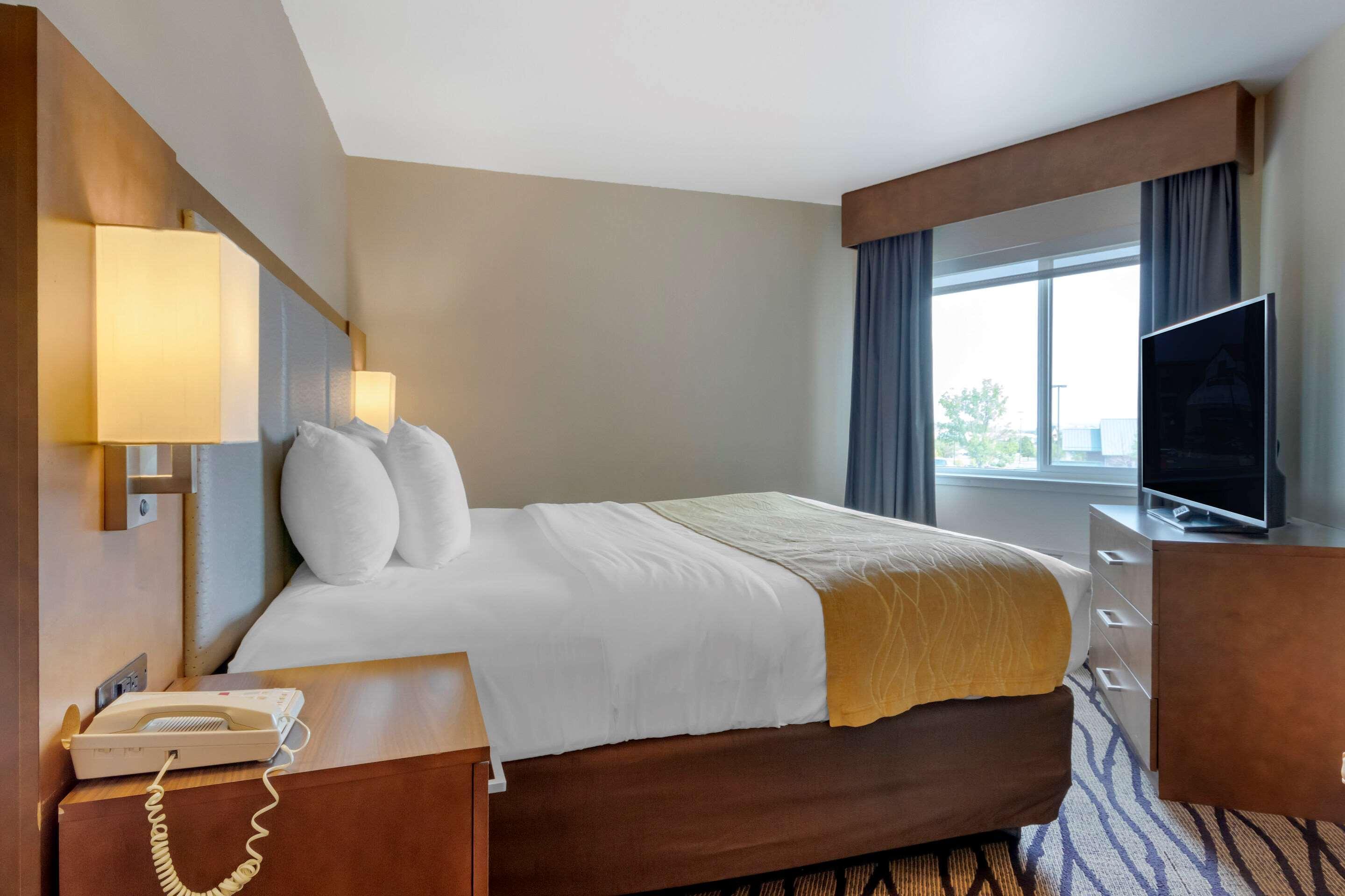 Comfort Inn & Suites Market - Airport Great Falls Εξωτερικό φωτογραφία
