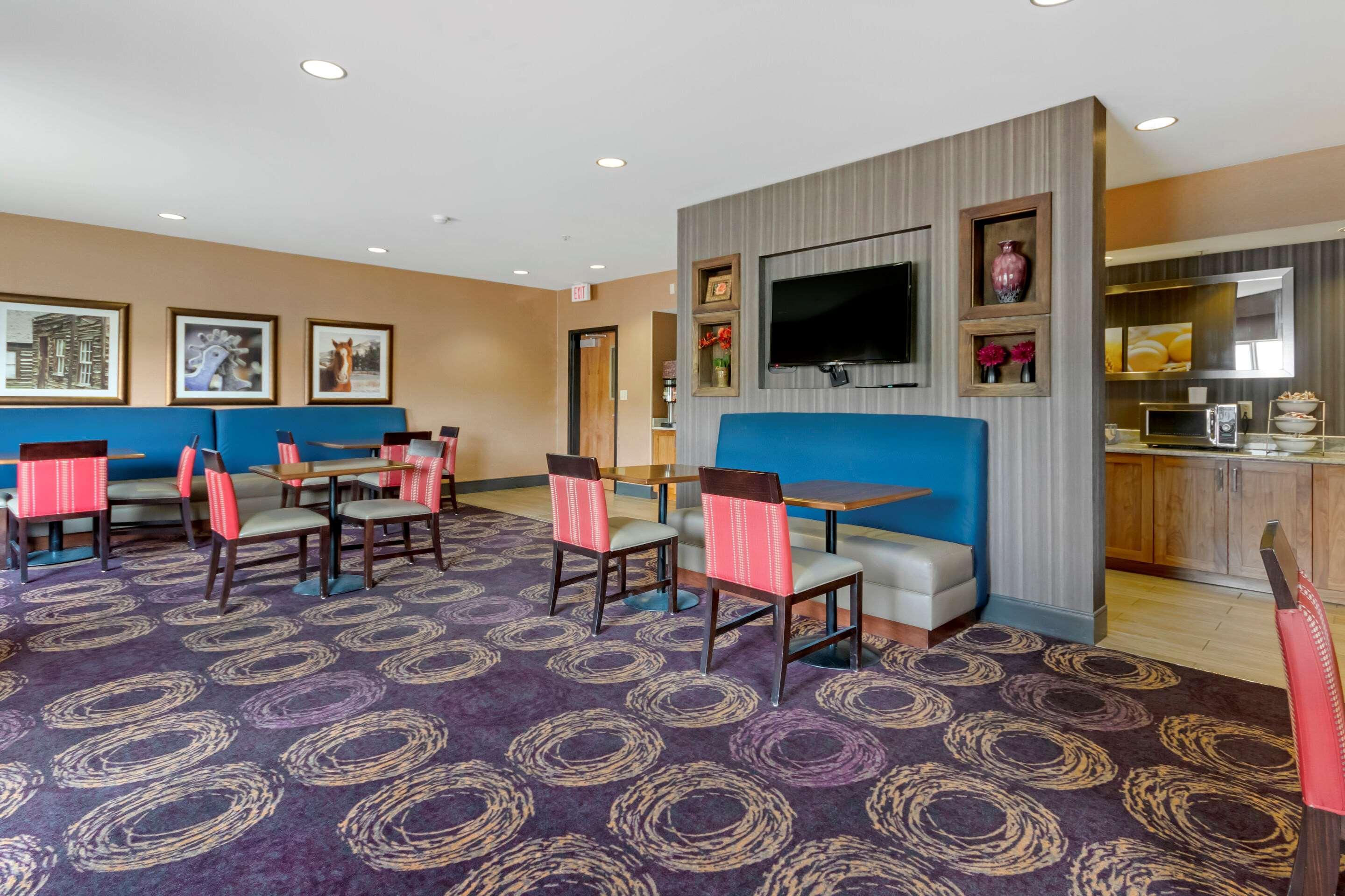 Comfort Inn & Suites Market - Airport Great Falls Εξωτερικό φωτογραφία