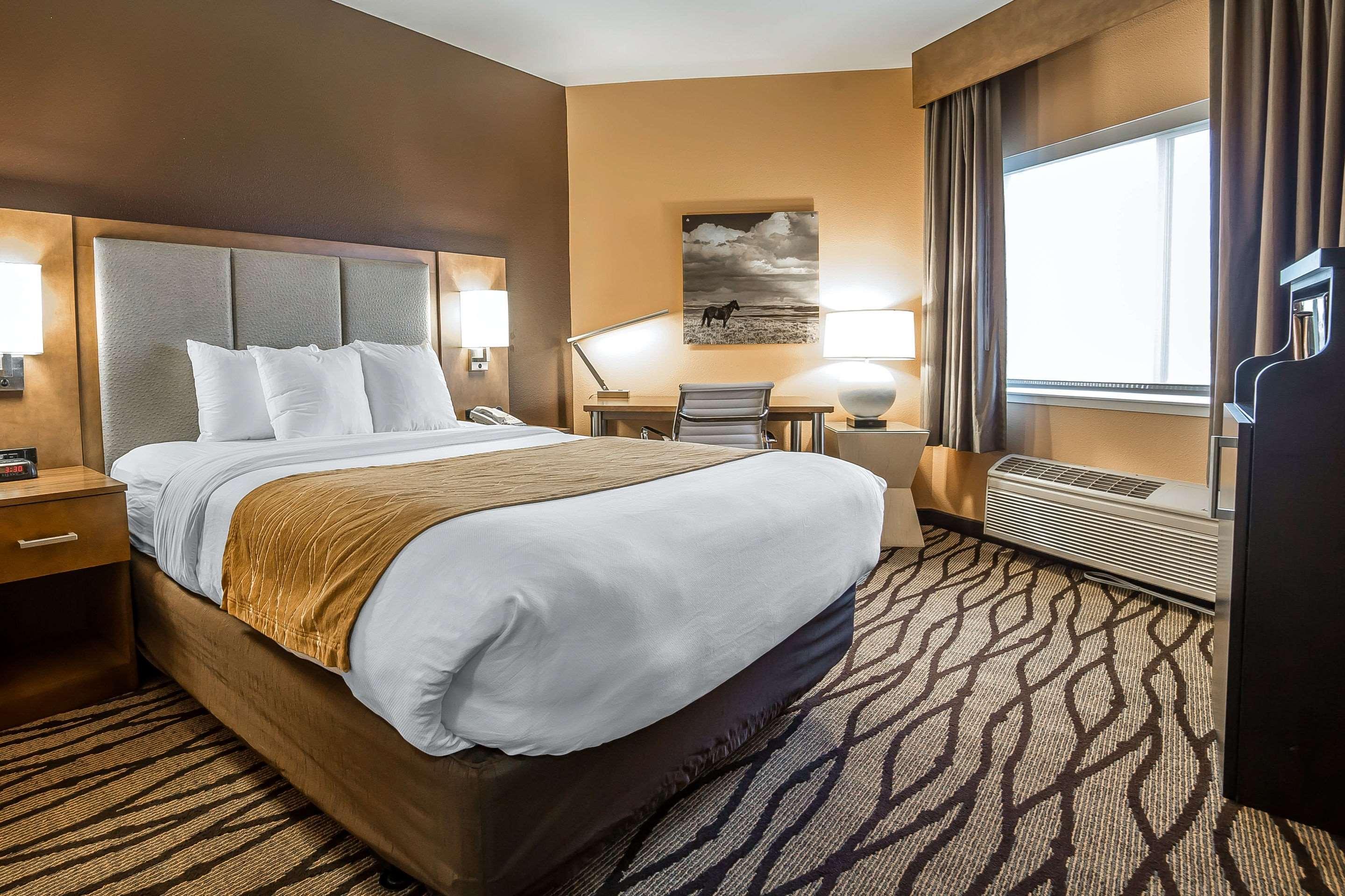 Comfort Inn & Suites Market - Airport Great Falls Εξωτερικό φωτογραφία